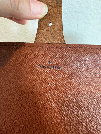 Pre-owned Louis Vuitton Cartouchiere MM Monogram Shoulder / Crossbody Bag
