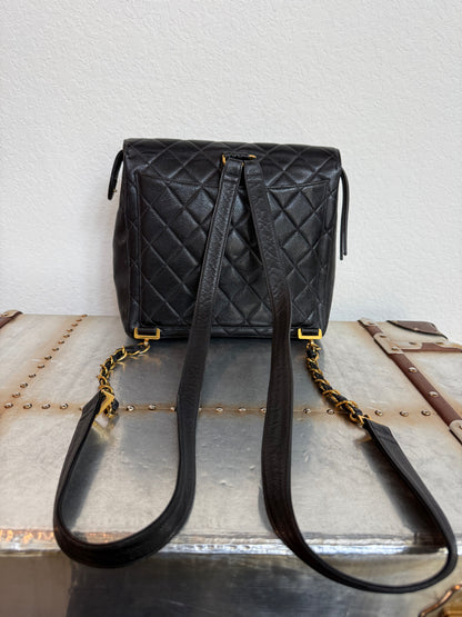 Pre-owned Authentic Chanel Vintage Caviar Square Backpack