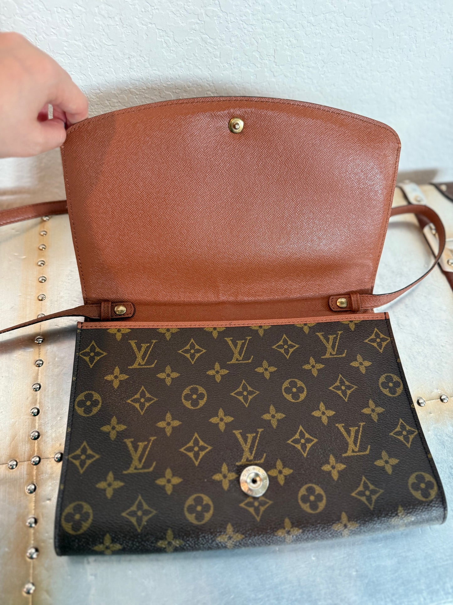 Pre-owned Authentic Louis Vuitton Bordeaux 27 2-Way Clutch / Shoulder Bag