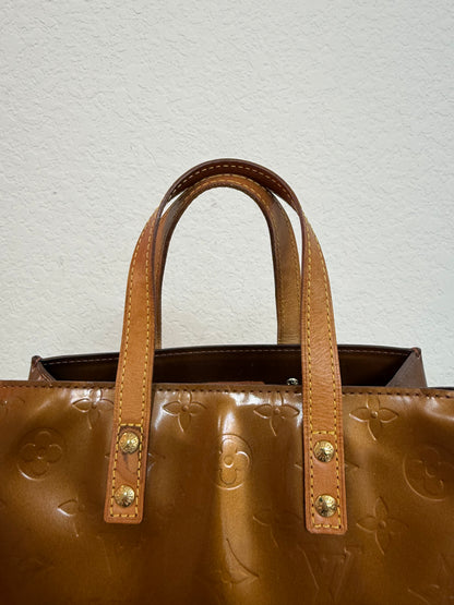 Pre-owned Authentic Louis Vuitton Reade PM Vernis Handbag