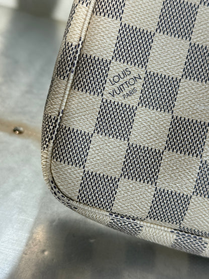 Pre-owned Louis Vuitton Pochette Accessoires Damier Azur Shoulder / Handbag