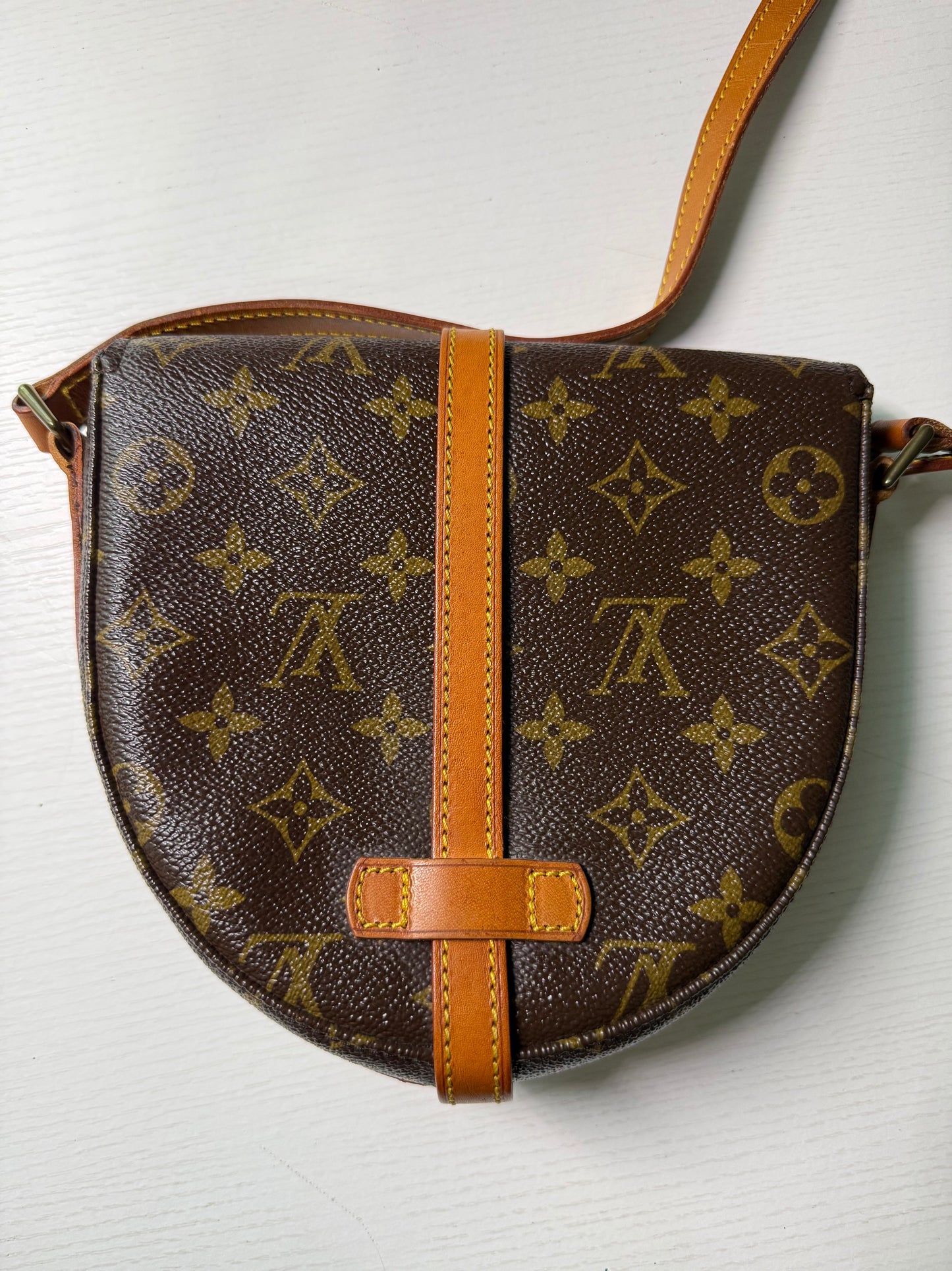 Pre-owned Authentic Louis Vuitton Chantilly PM Monogram Crossbody Bag