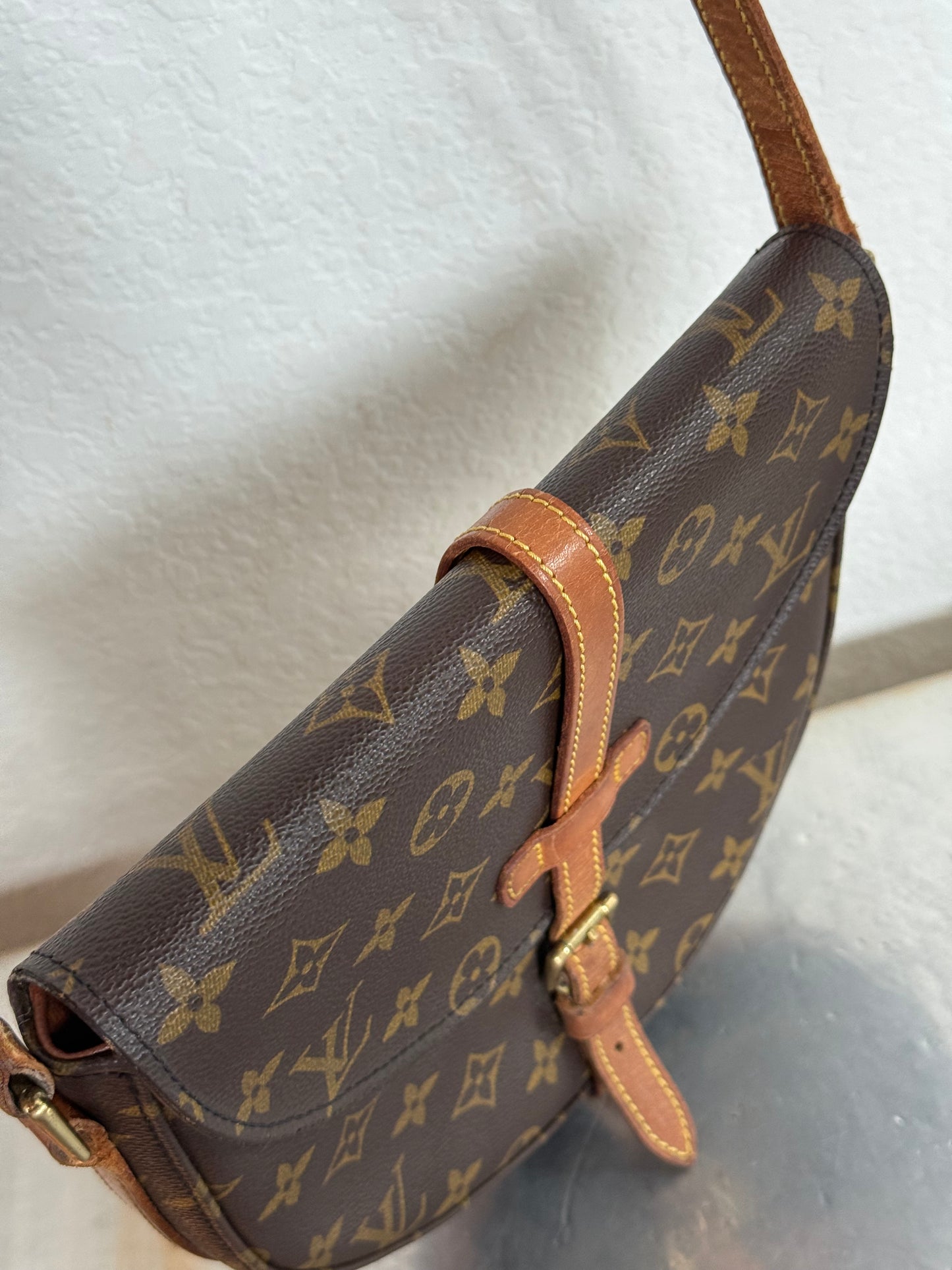 Pre-owned Authentic Louis Vuitton Chantilly MM Monogram Crossbody Bag