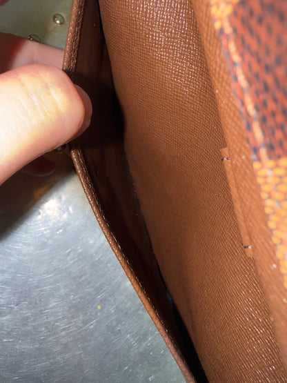 Pre-owned Authentic Louis Vuitton Portefeuille  International Damier Wallet