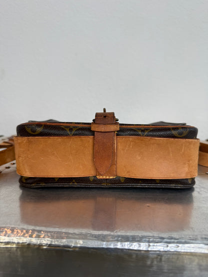 Pre-owned Louis Vuitton Cartouchiere MM Monogram Shoulder / Crossbody Bag
