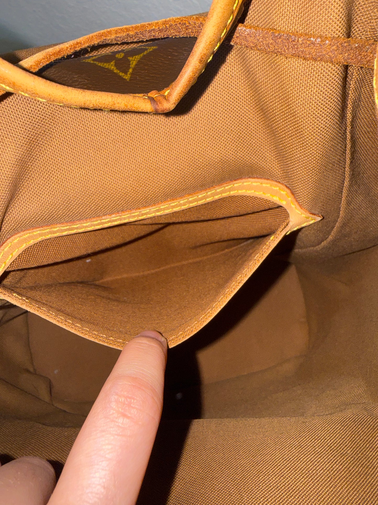 Pre-owned Authentic Louis Vuitton Montsouris MM Monogram Backpack