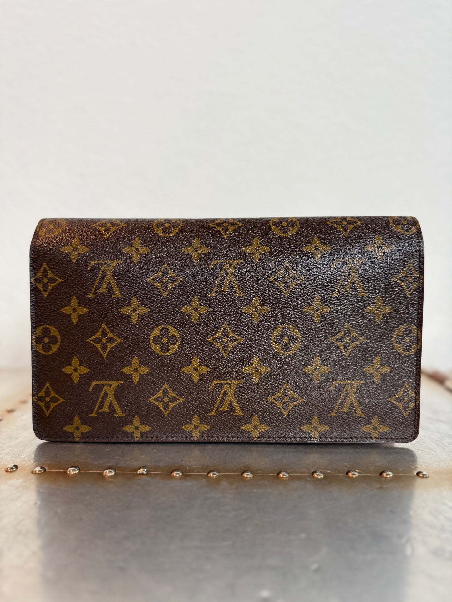 Pre-owned Authentic Louis Vuitton Vintage Chaillot Monogram Canvas Clutch Handbag