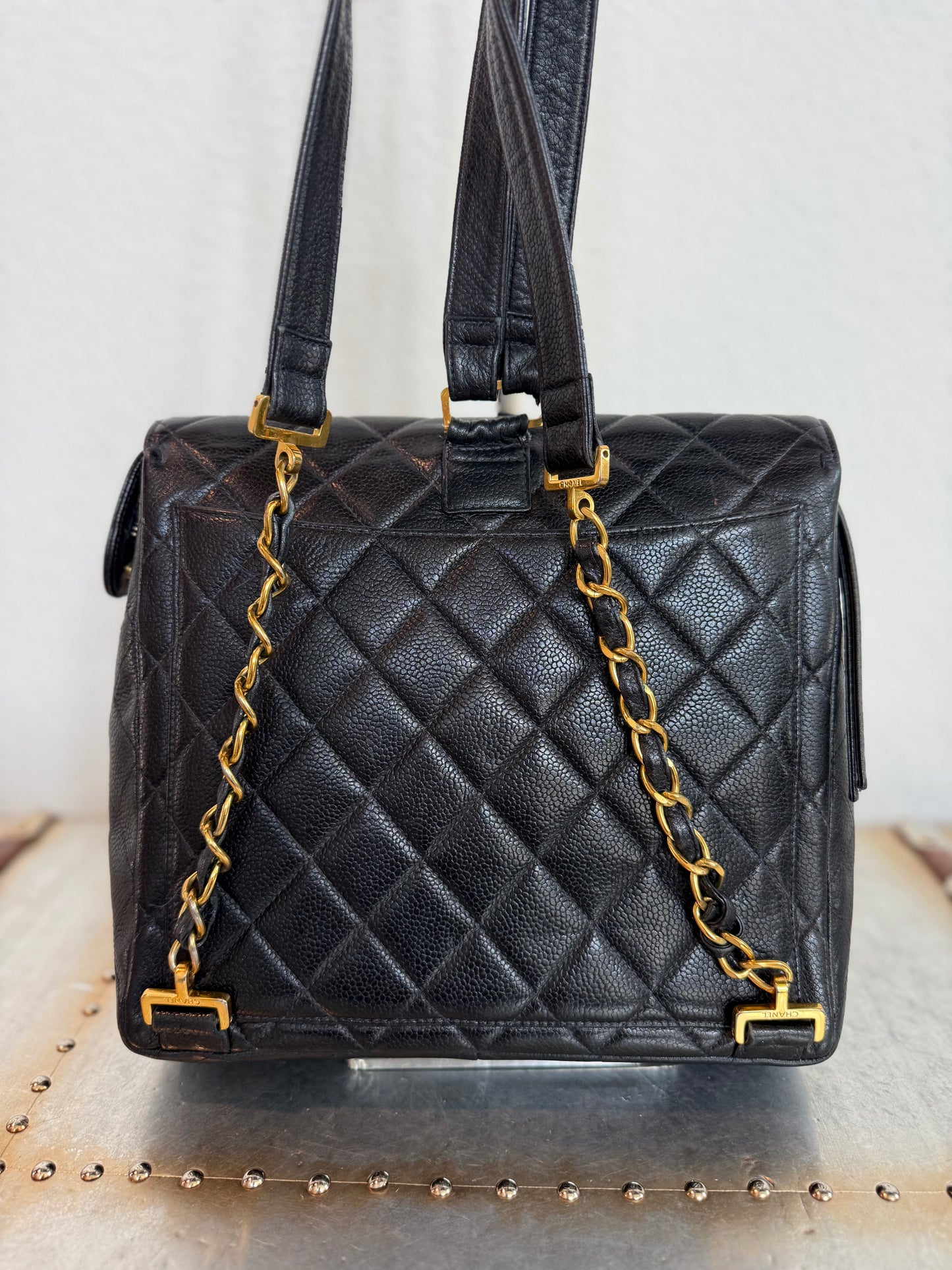 Pre-owned Authentic Chanel Vintage Caviar Square Backpack