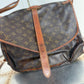 Pre-owned Authentic Louis Vuitton Monogram Saumur 35 Crossbody Bag