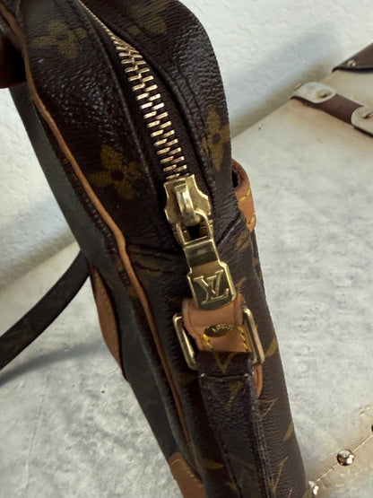 Pre-owned Authentic Louis Vuitton Danube Monogram Crossbody Bag