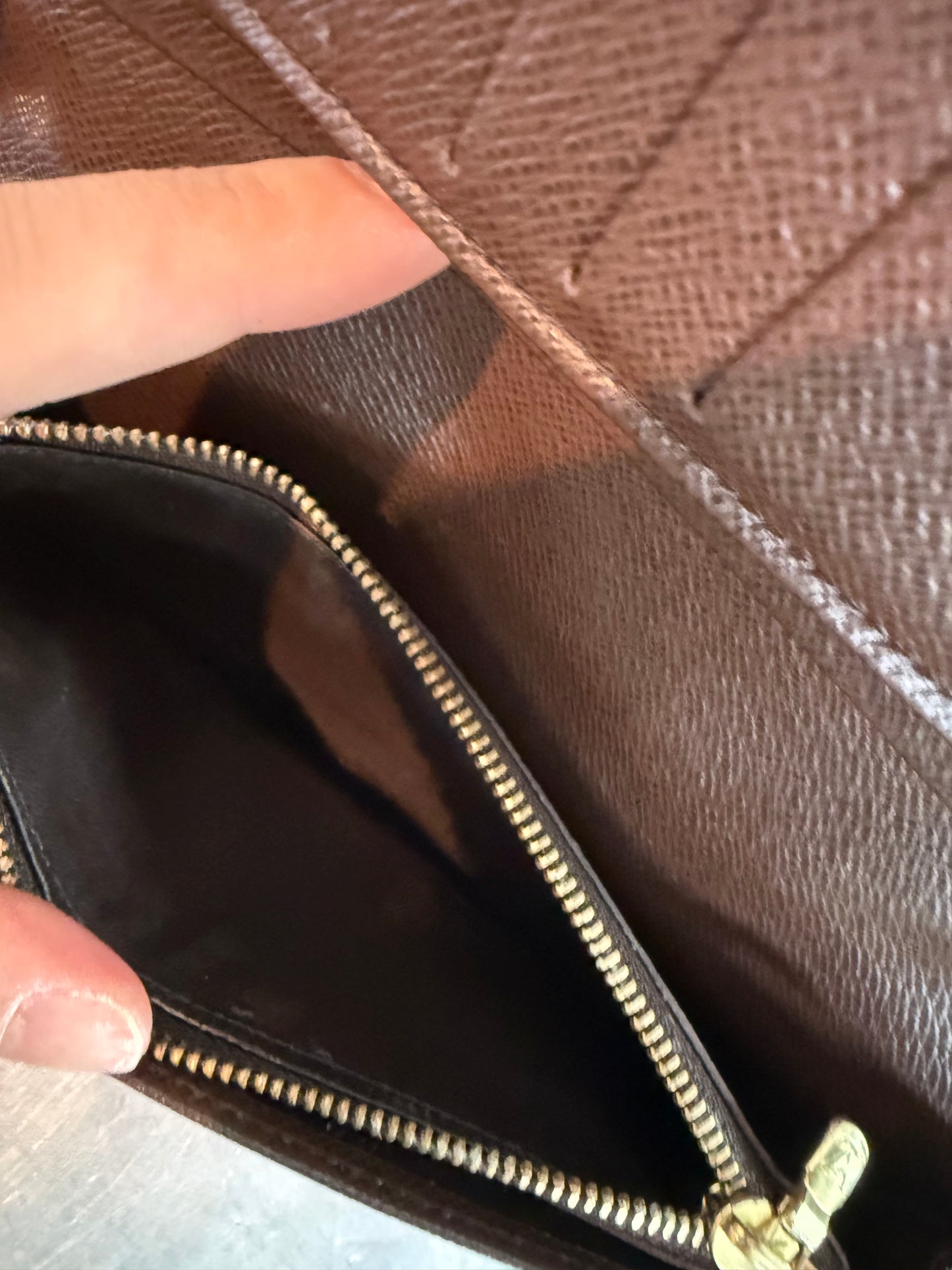 Pre-owned Authentic Louis Vuitton Portefeuille Brazza Damier Ebene Wallet
