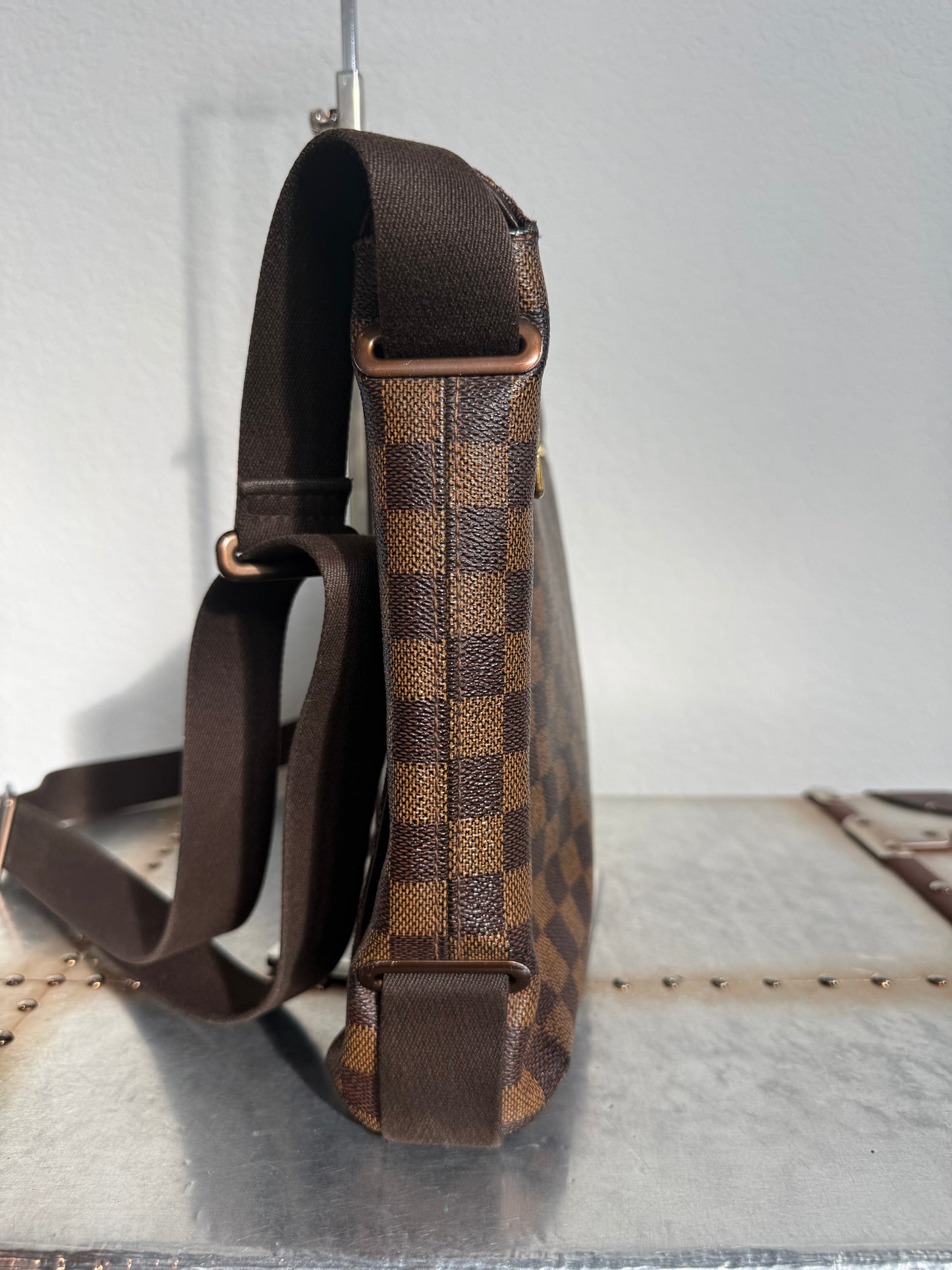 Pre-owned Authentic Brooklyn Mm Damier Ebene Crossbody Bag