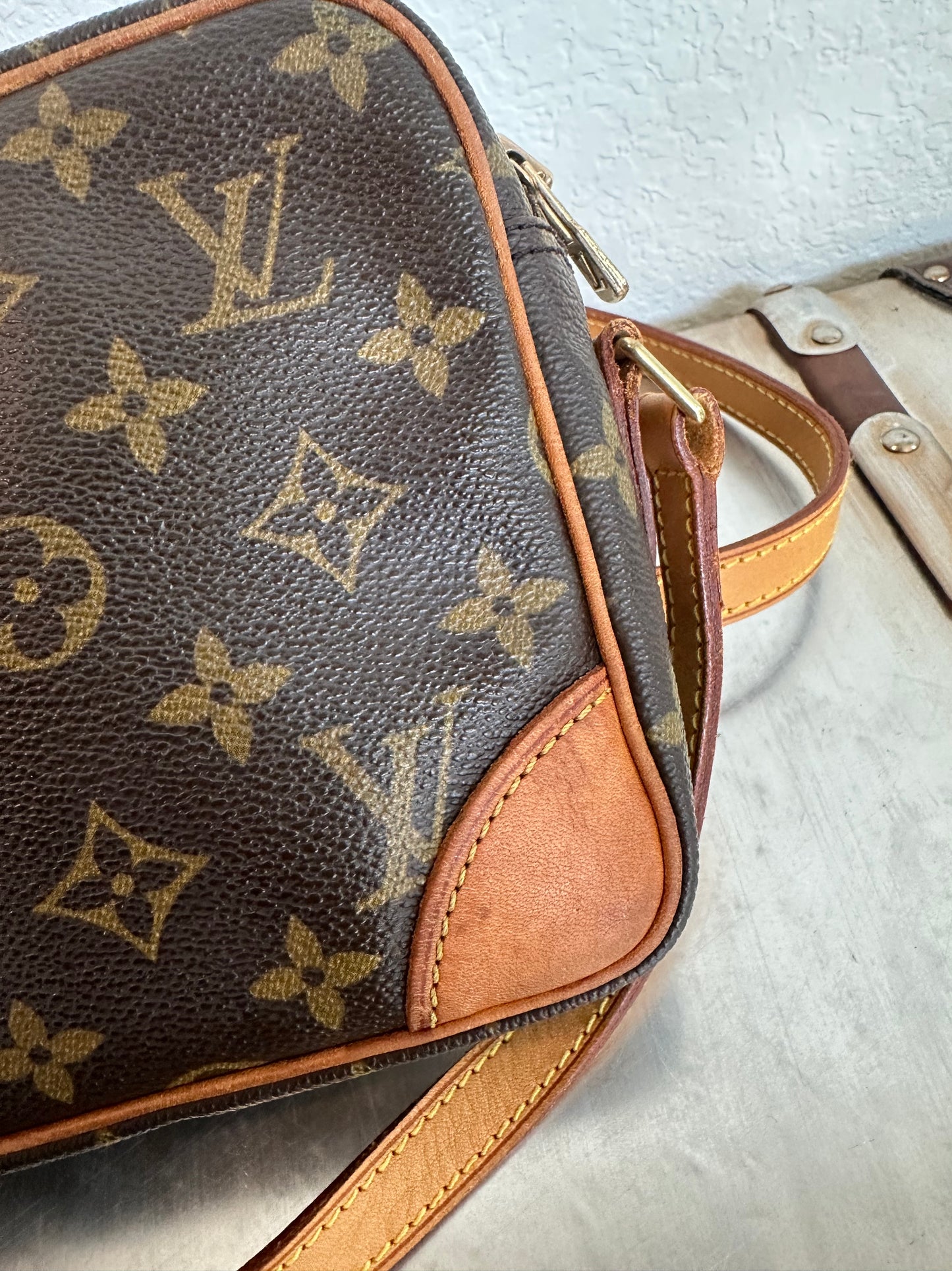 Pre-owned Authentic Louis Vuitton Trocadero 23 Monogram Shoulder Bag/ Crossbody Bag