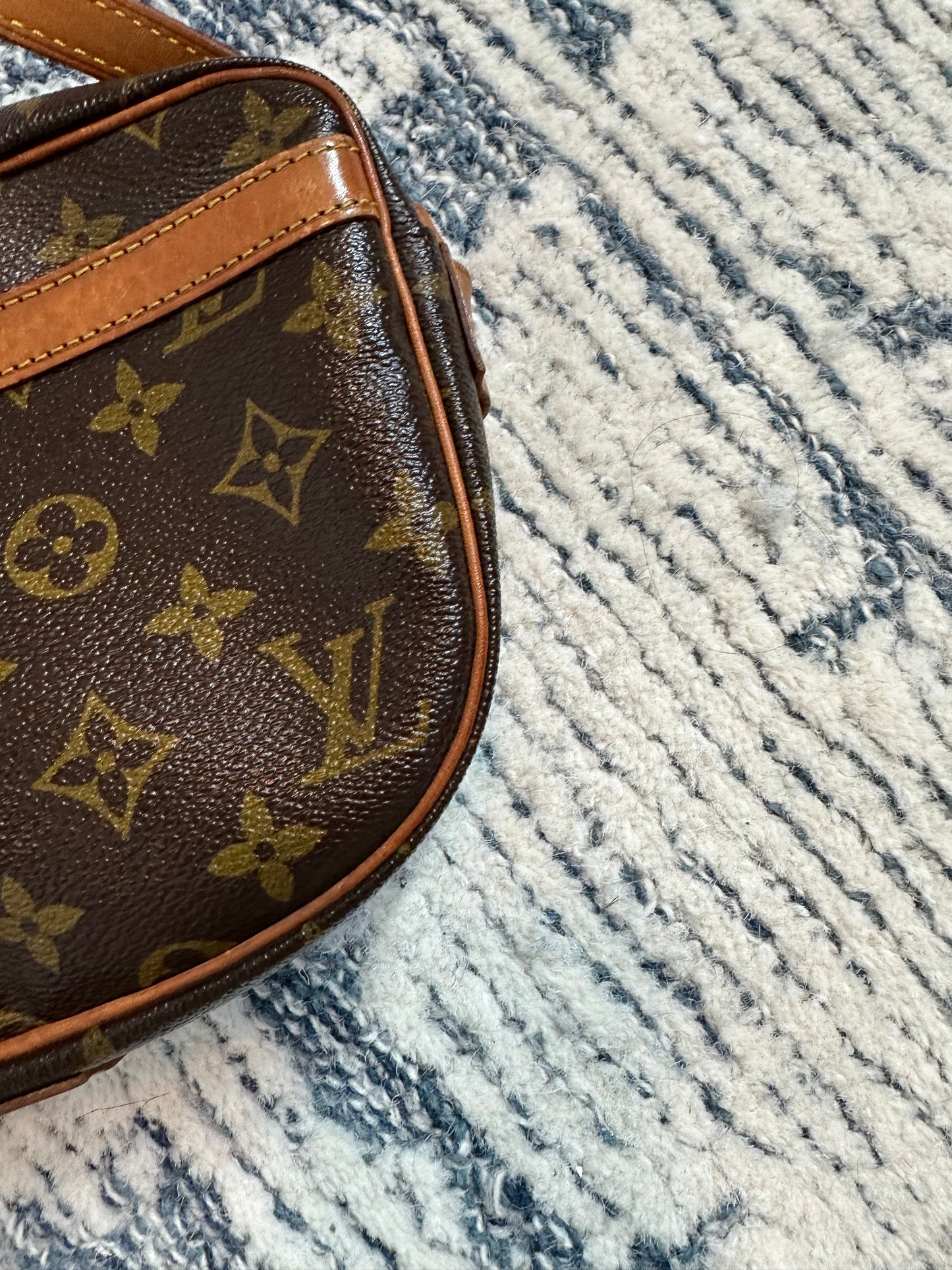 Pre-owned Authentic Louis Vuitton Jeune Fille PM Monogram Crossbody Bag