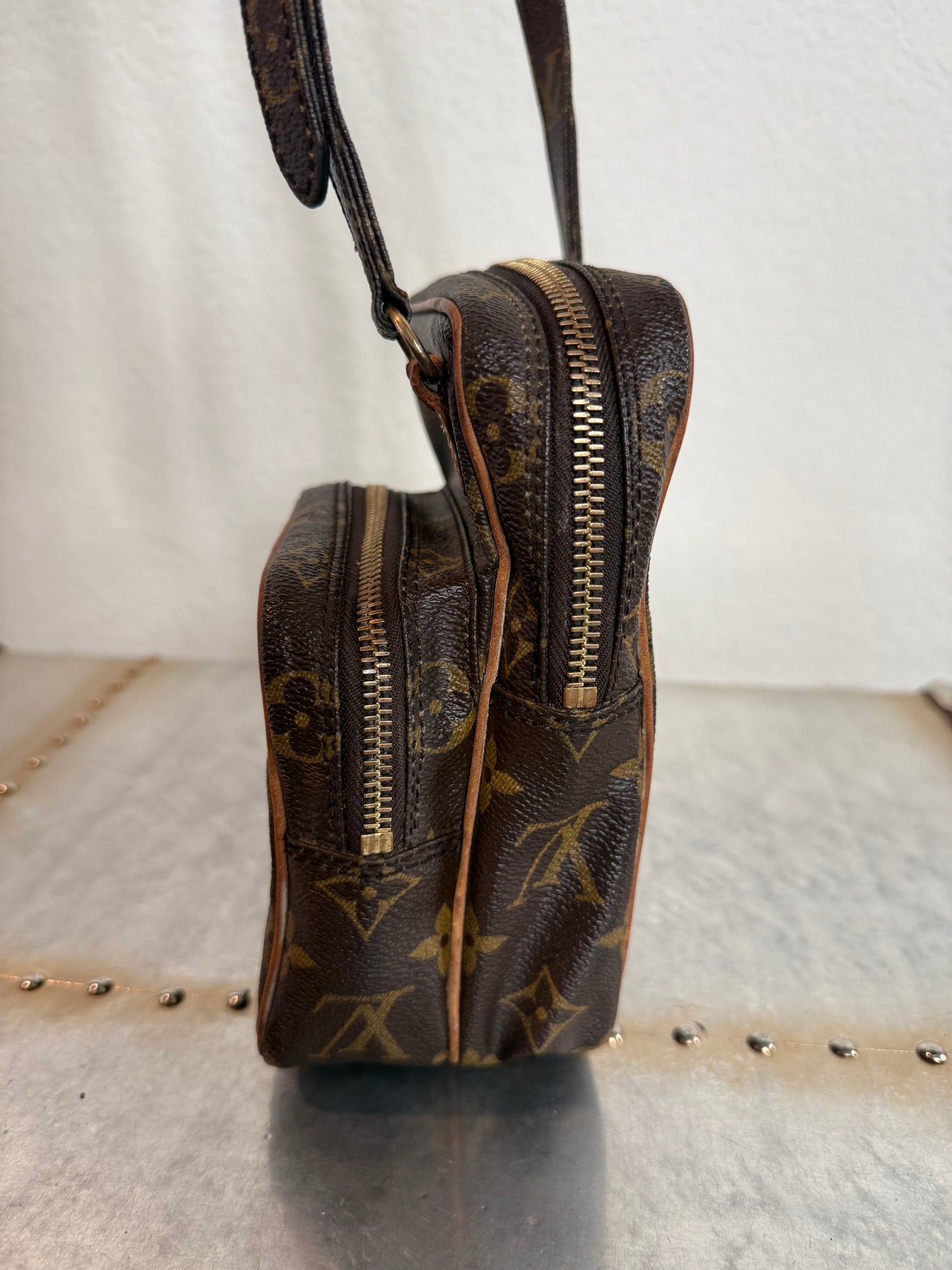 Pre-owned Louis Vuitton Mini Amazon Monogram Crossbody Bag