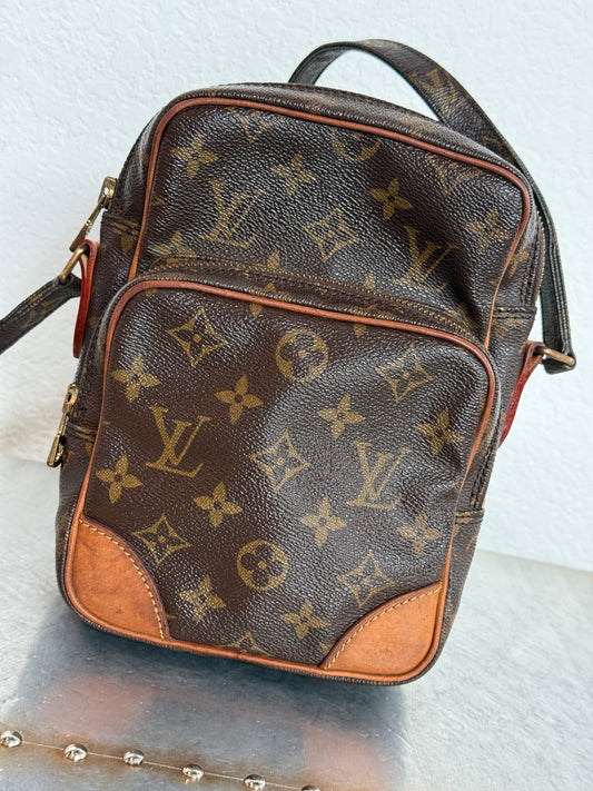 Pre-owned Authentic Louis Vuitton Amazon Monogram Crossbody Bag