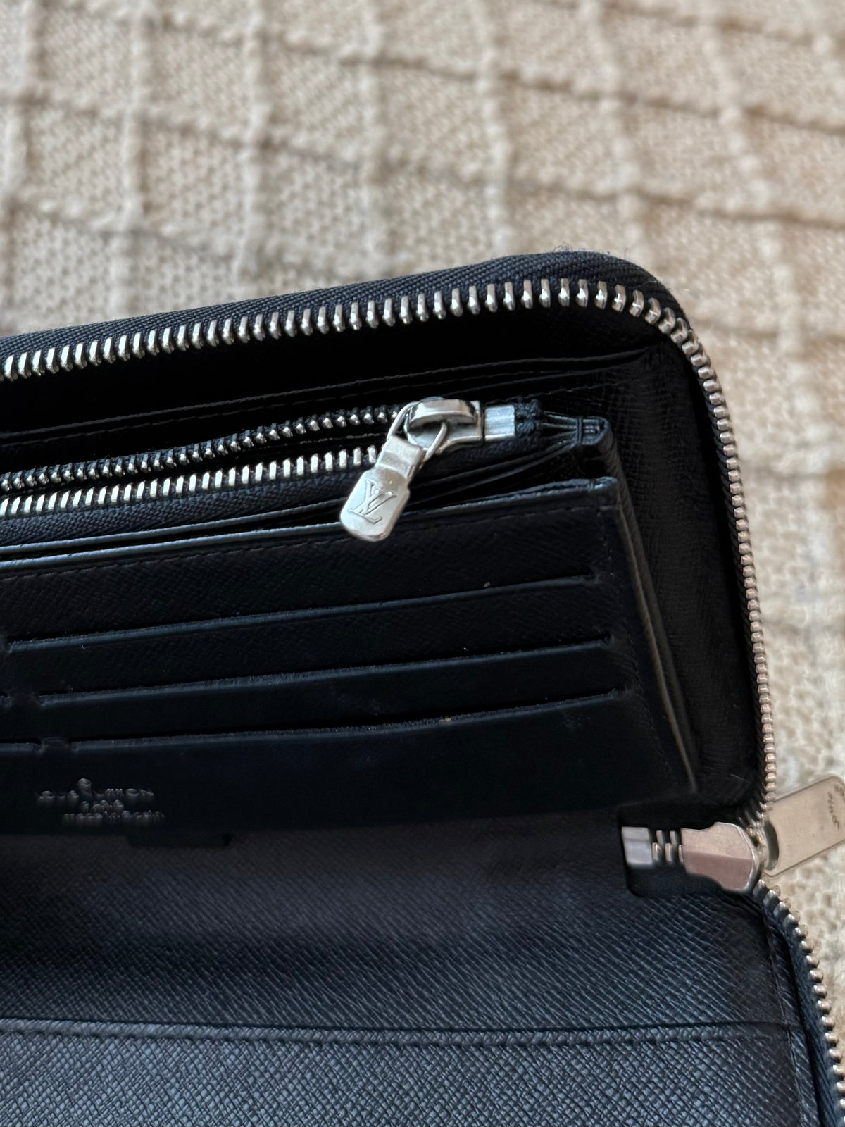 Pre-owned Authentic Louis Vuitton Zippy Organizer Long Wallet