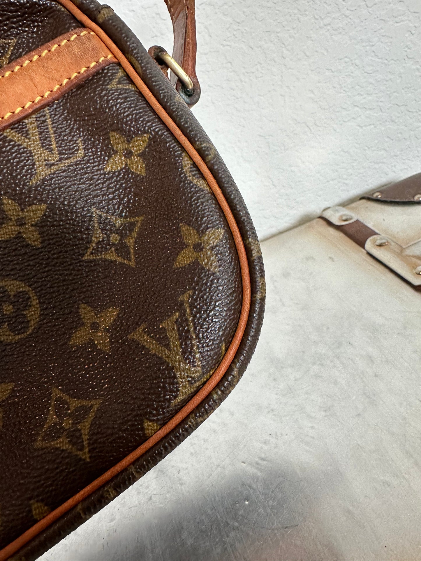 Pre-owned Authentic Louis Vuitton Senlis Monogram Crossbody Bag