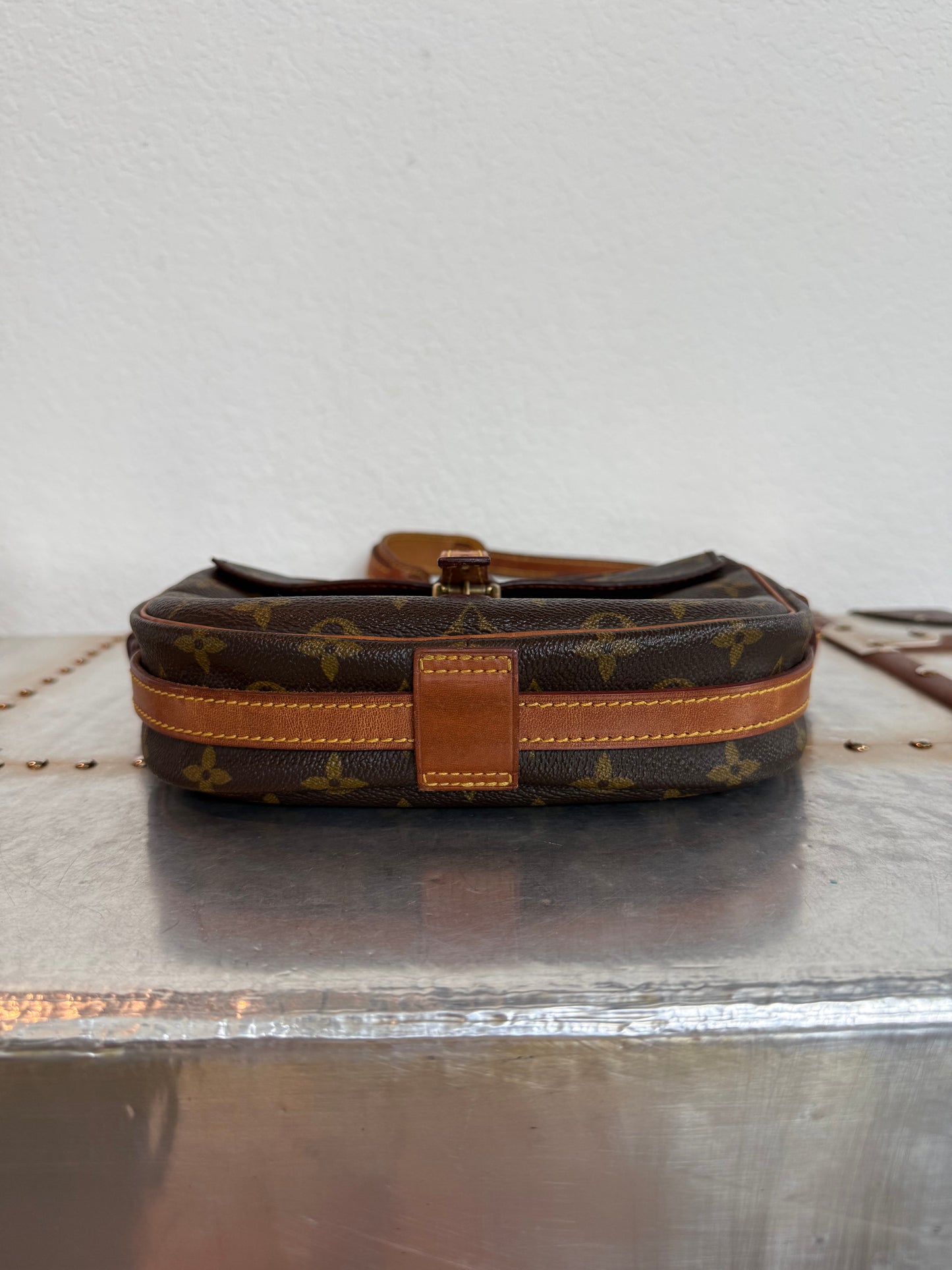 Pre-owned Authentic Louis Vuitton Jeune Fille PM Monogram Crossbody Bag