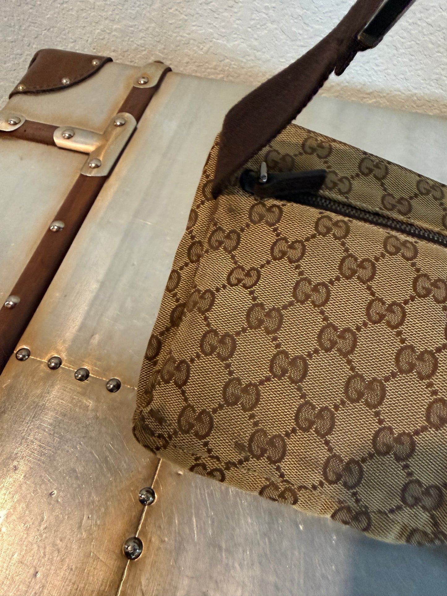 Pre-owned Authentic Gucci Vintage Double Belt GG Canvas Bag