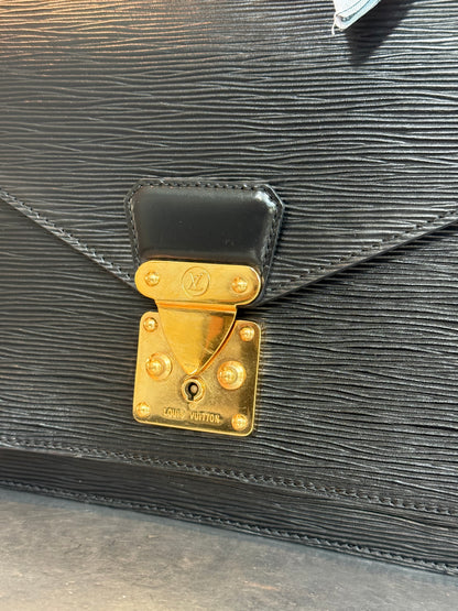 Pre-owned Authentic Louis Vuitton Monceau 28 Epi Black Shoulder / Crossbody Bag