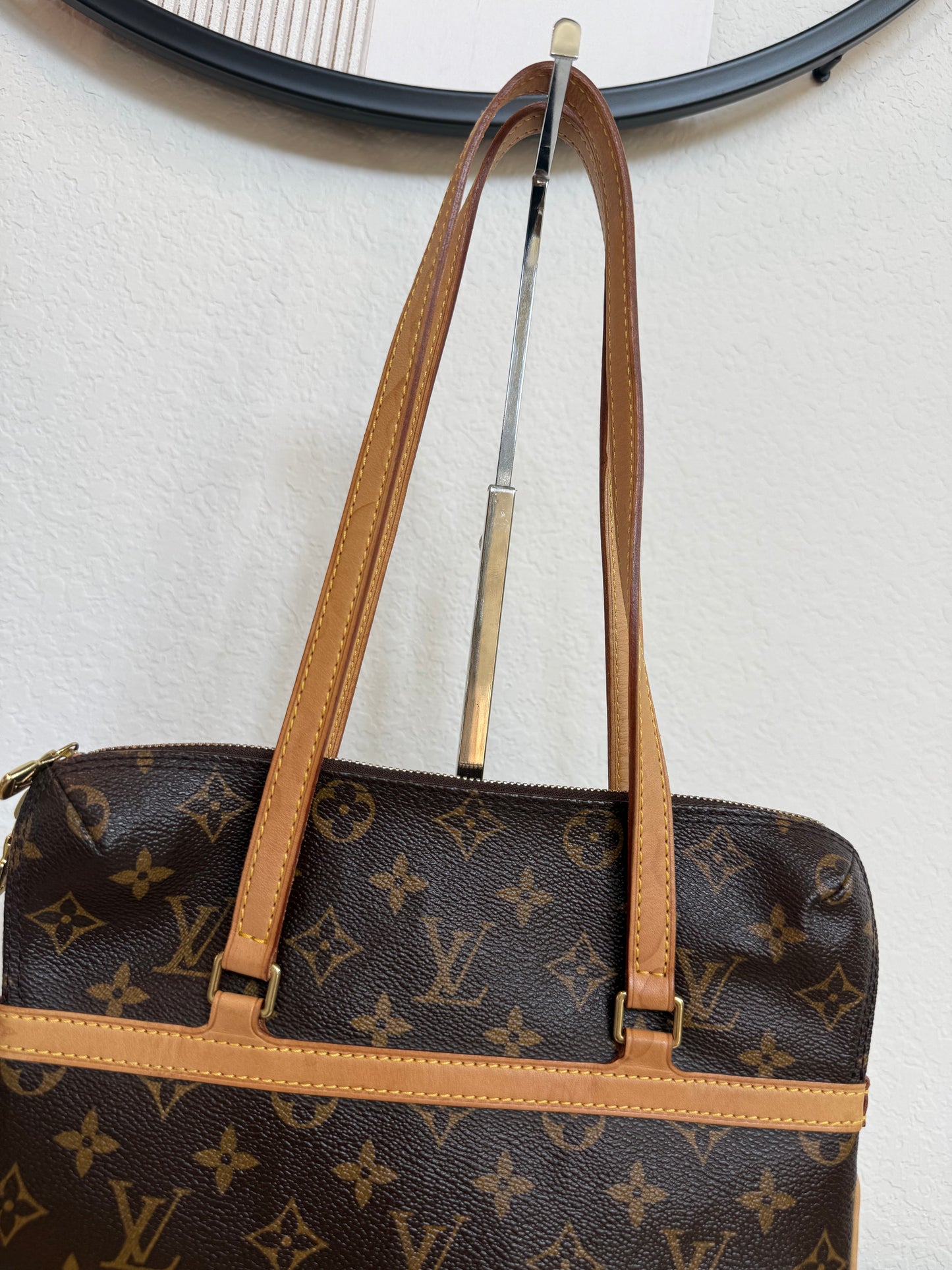 Pre-owned Authentic Louis Vuitton Sac Coussin GM Monogram Shoulder Bag