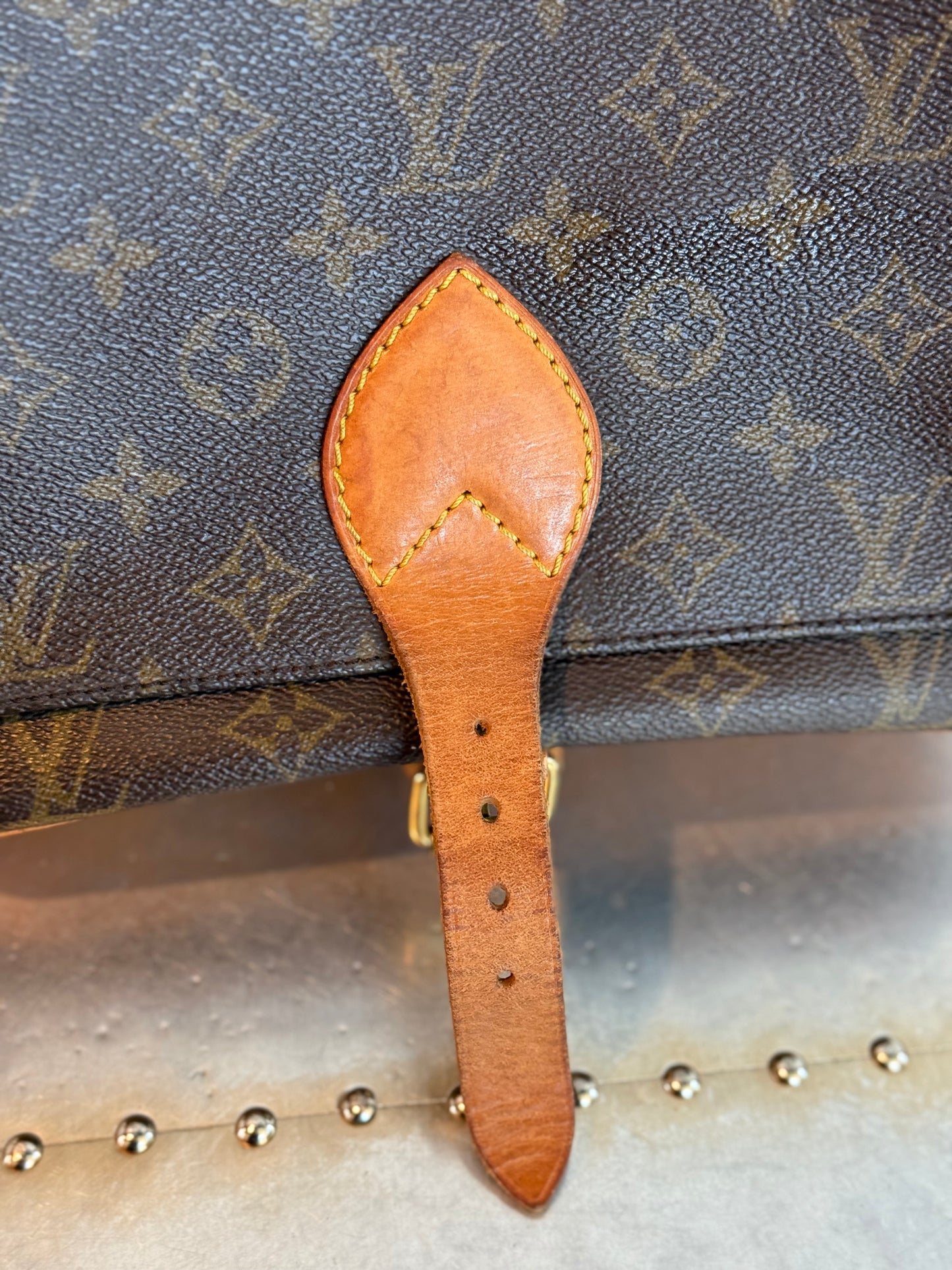 Pre-owned Louis Vuitton Cartouchiere GM Monogram Shoulder / Crossbody Bag