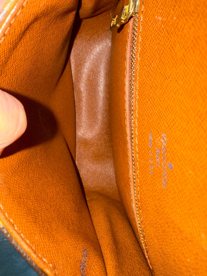 Pre-owned Authentic Louis Vuitton Saint Cloud MM Monogram Shoulder / Crossbody Bag