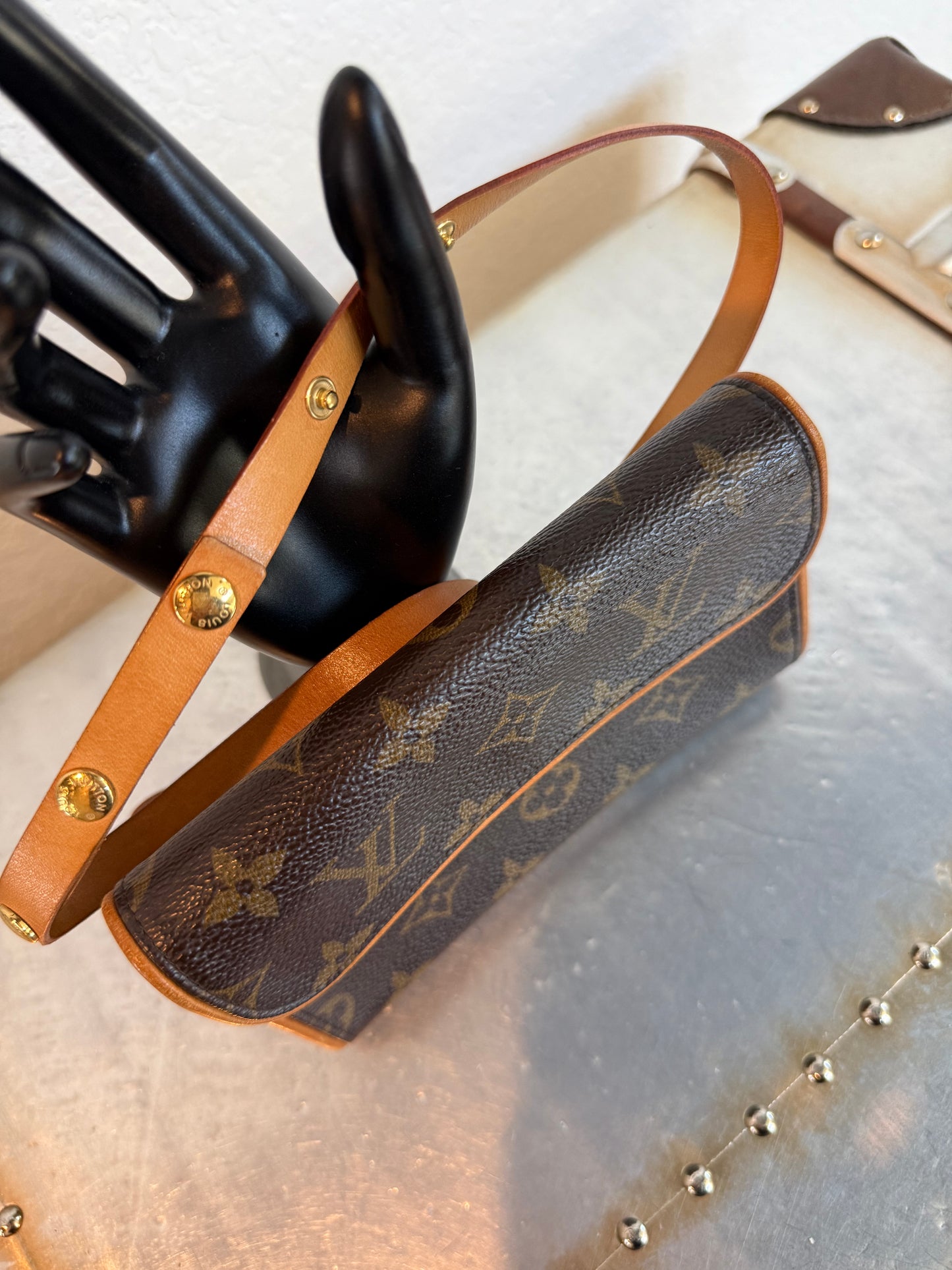 Pre-owned Authentic Louis Vuitton Monogram Florentine Waist Bag