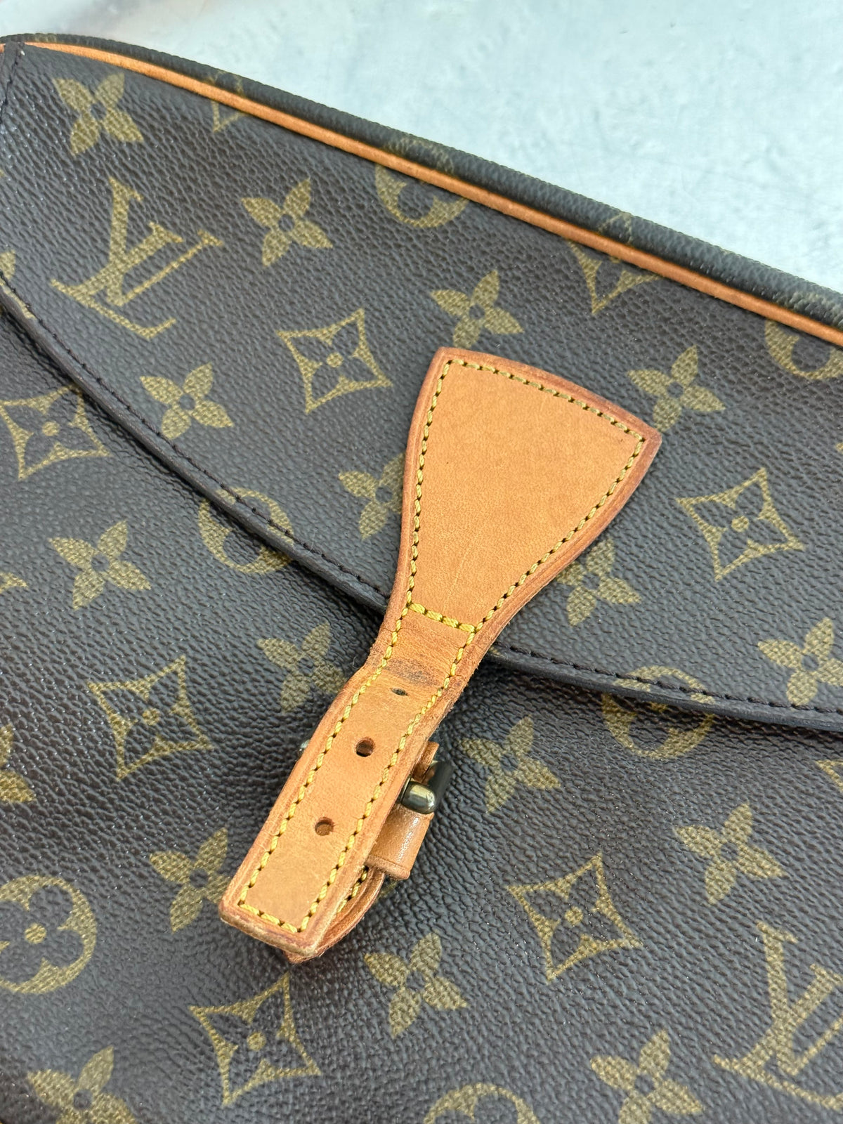 Pre-owned Authentic Louis Vuitton Jeune Fille MM Monogram Crossbody Bag