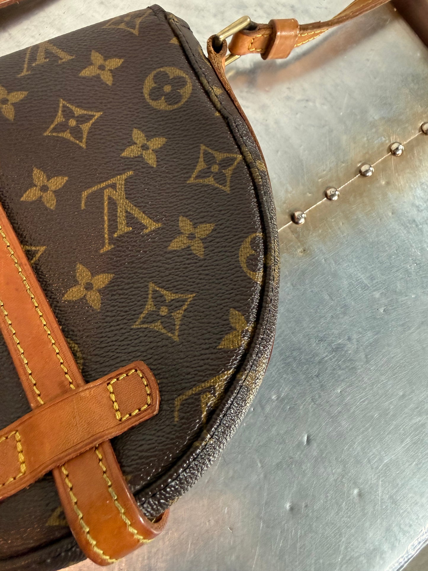 Pre-owned Authentic Louis Vuitton Chantilly PM Monogram Crossbody Bag