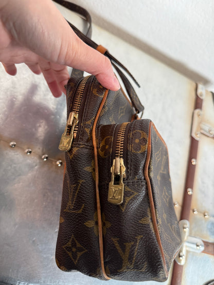Pre-owned Louis Vuitton Mini Amazon Monogram Crossbody Bag