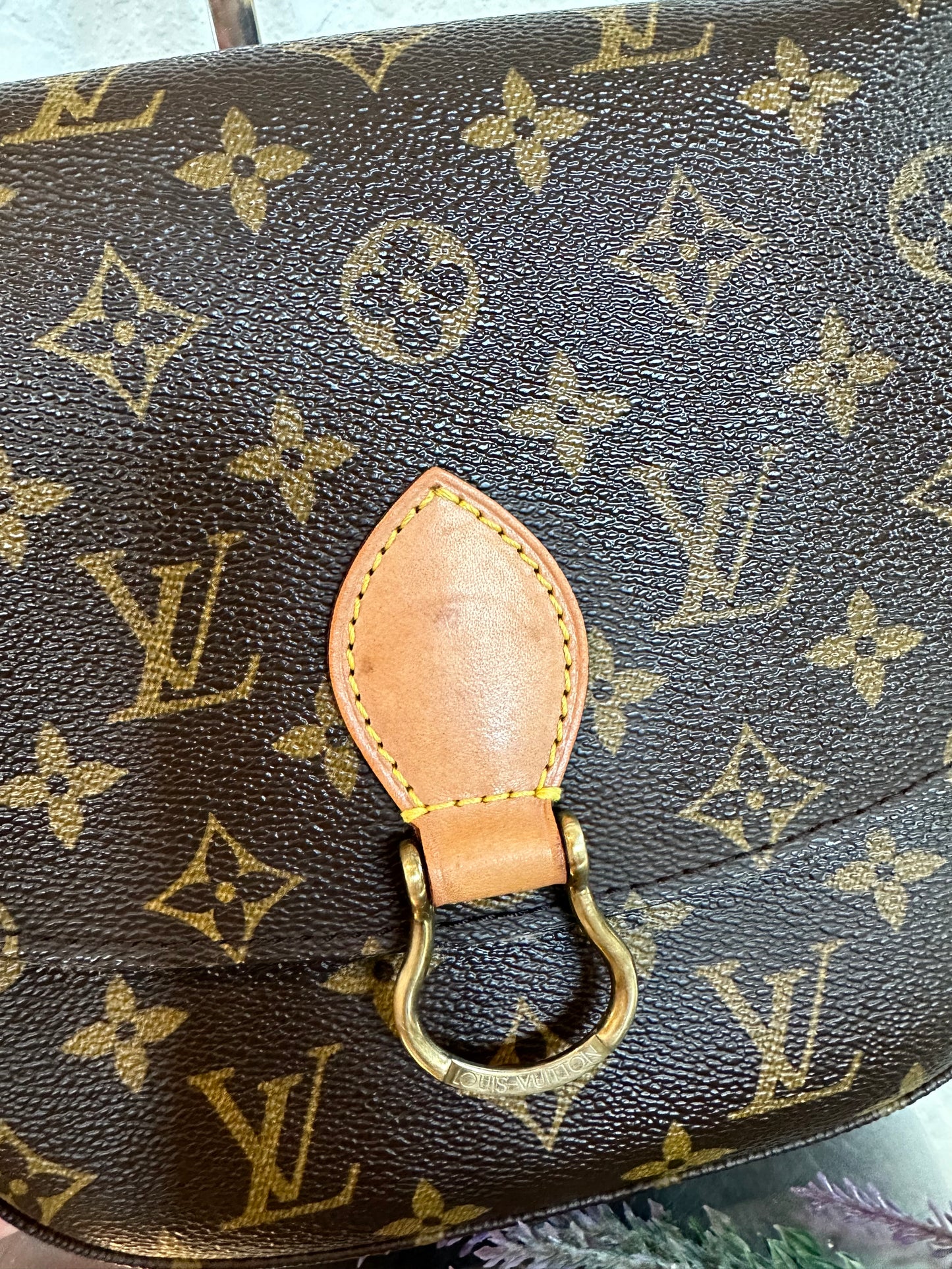 Pre-owned Authentic Louis Vuitton Saint Cloud MM Monogram Shoulder / Crossbody Bag