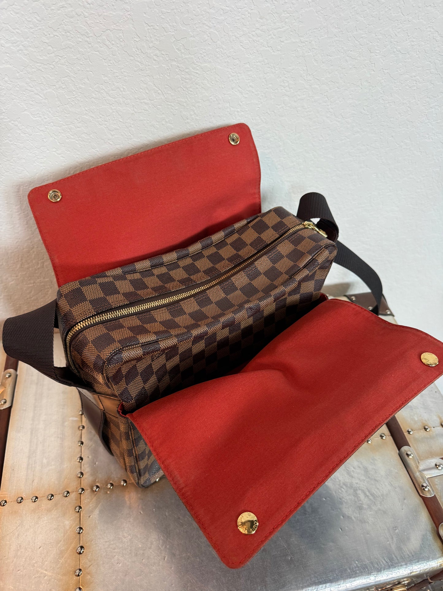 Pre-owned Authentic Louis Vuitton Naviglio Damier Ebene Crossbody Bag