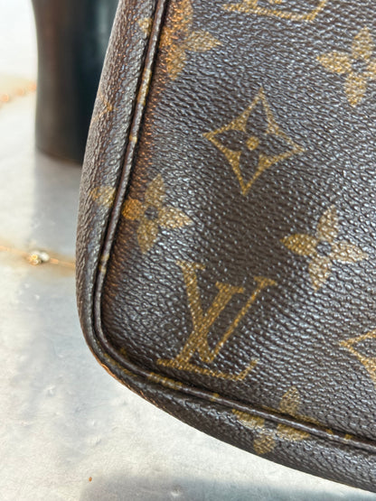 Pre-owned Authentic Louis Vuitton Pochette Accessoires Monogram Shoulder / Handbag