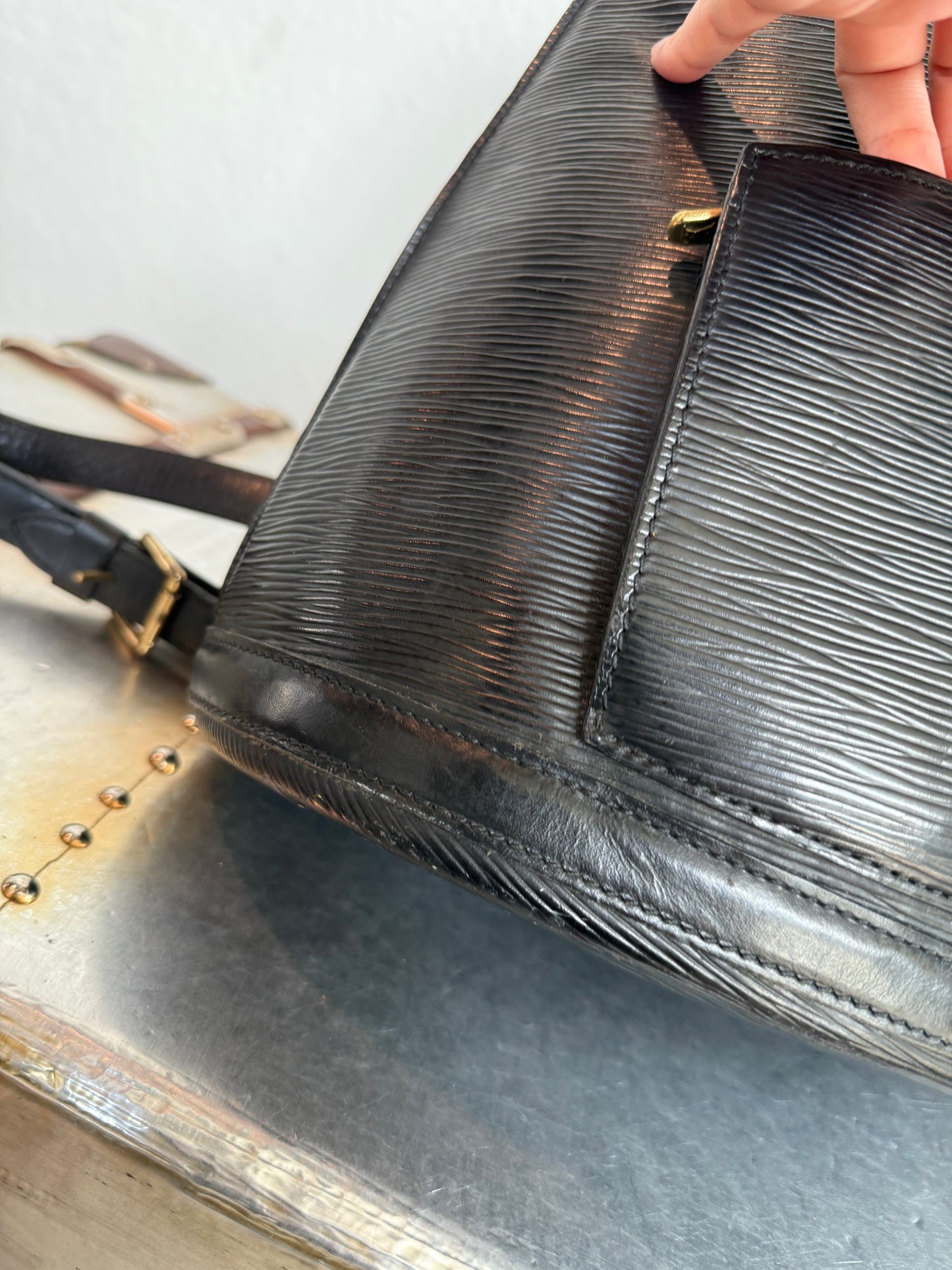 Pre-owned Authentic Louis Vuitton Gobelins Epi Black Backpack