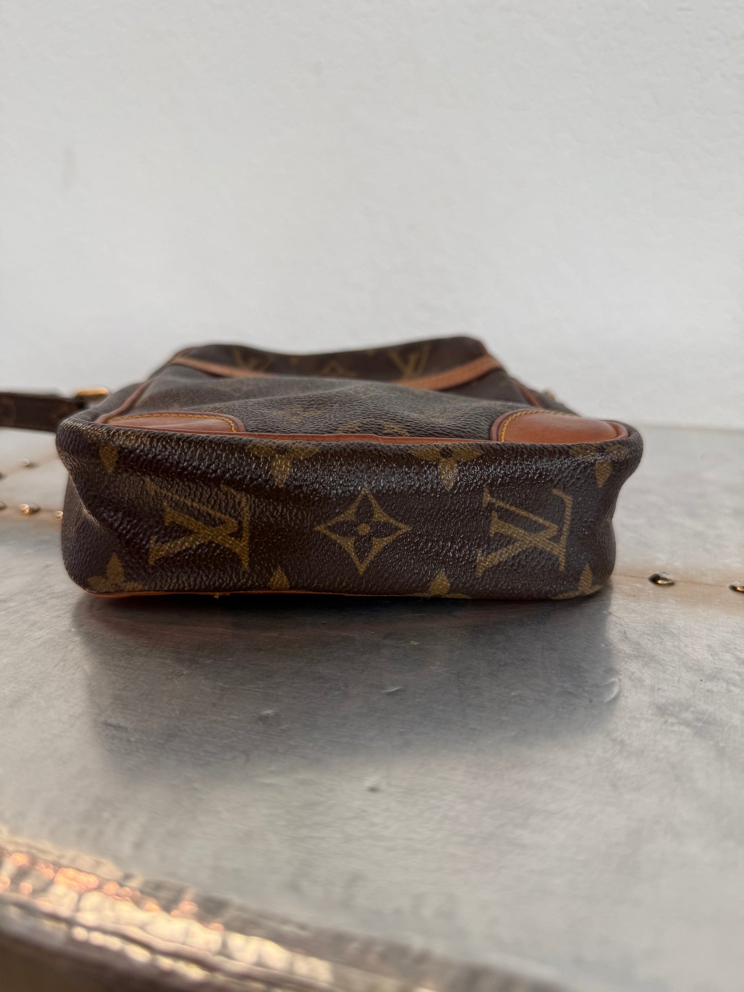 Pre-owned Authentic Louis Vuitton Danube Monogram Crossbody Bag