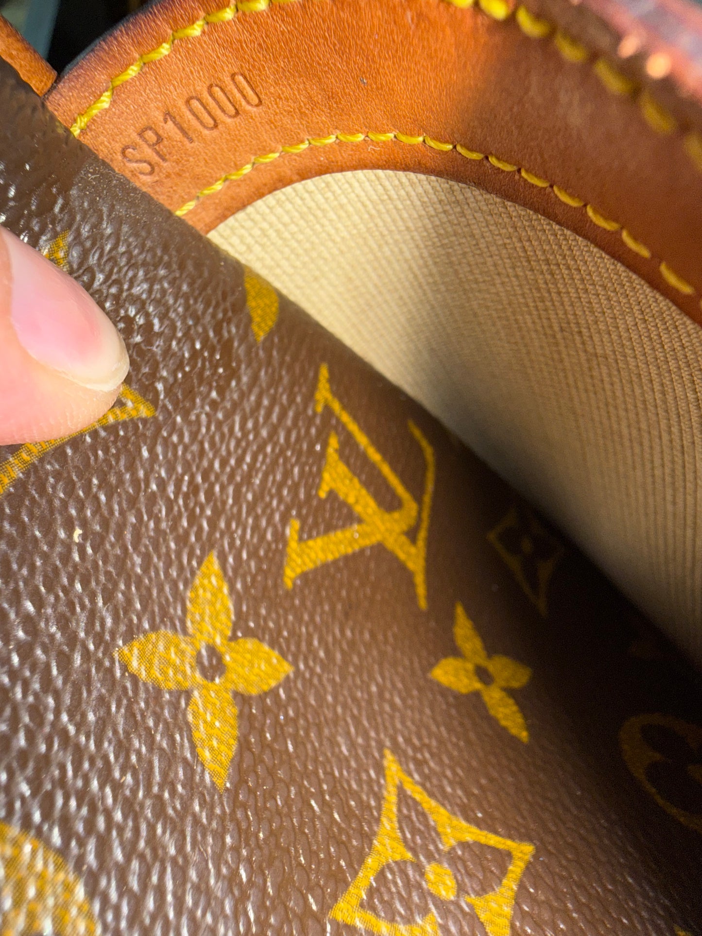 Pre-owned Authentic Louis Vuitton Reporter PM Monogram Shoulder / Crossbody Bag