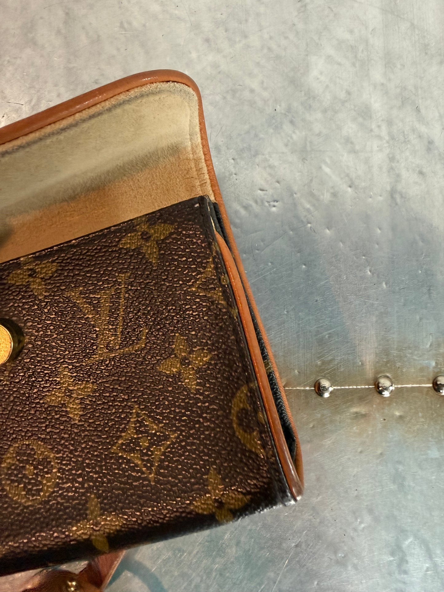Pre-owned Authentic Louis Vuitton Monogram Florentine Waist Bag