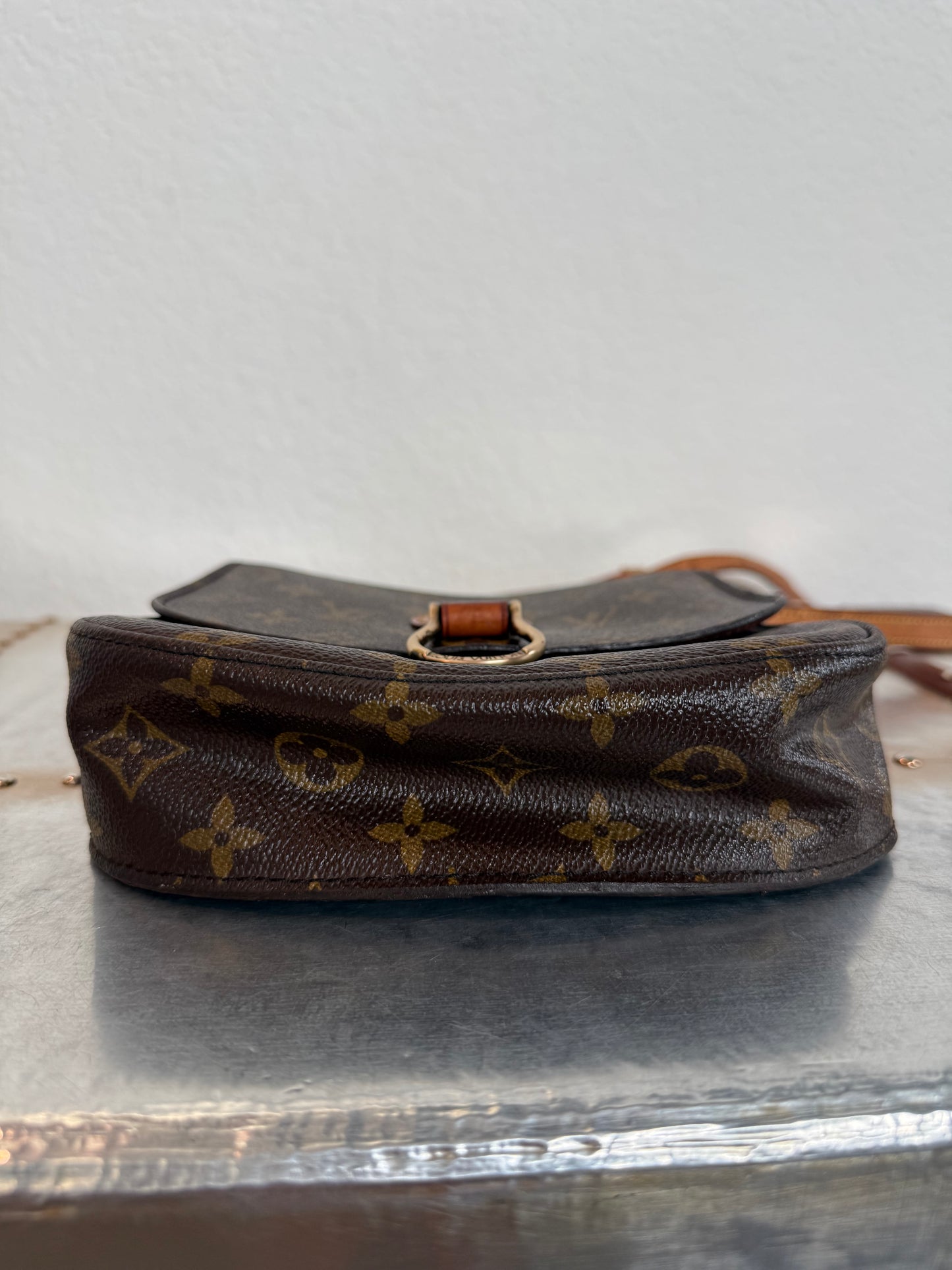 Pre-owned Authentic Louis Vuitton Saint Cloud MM Monogram Shoulder / Crossbody Bag