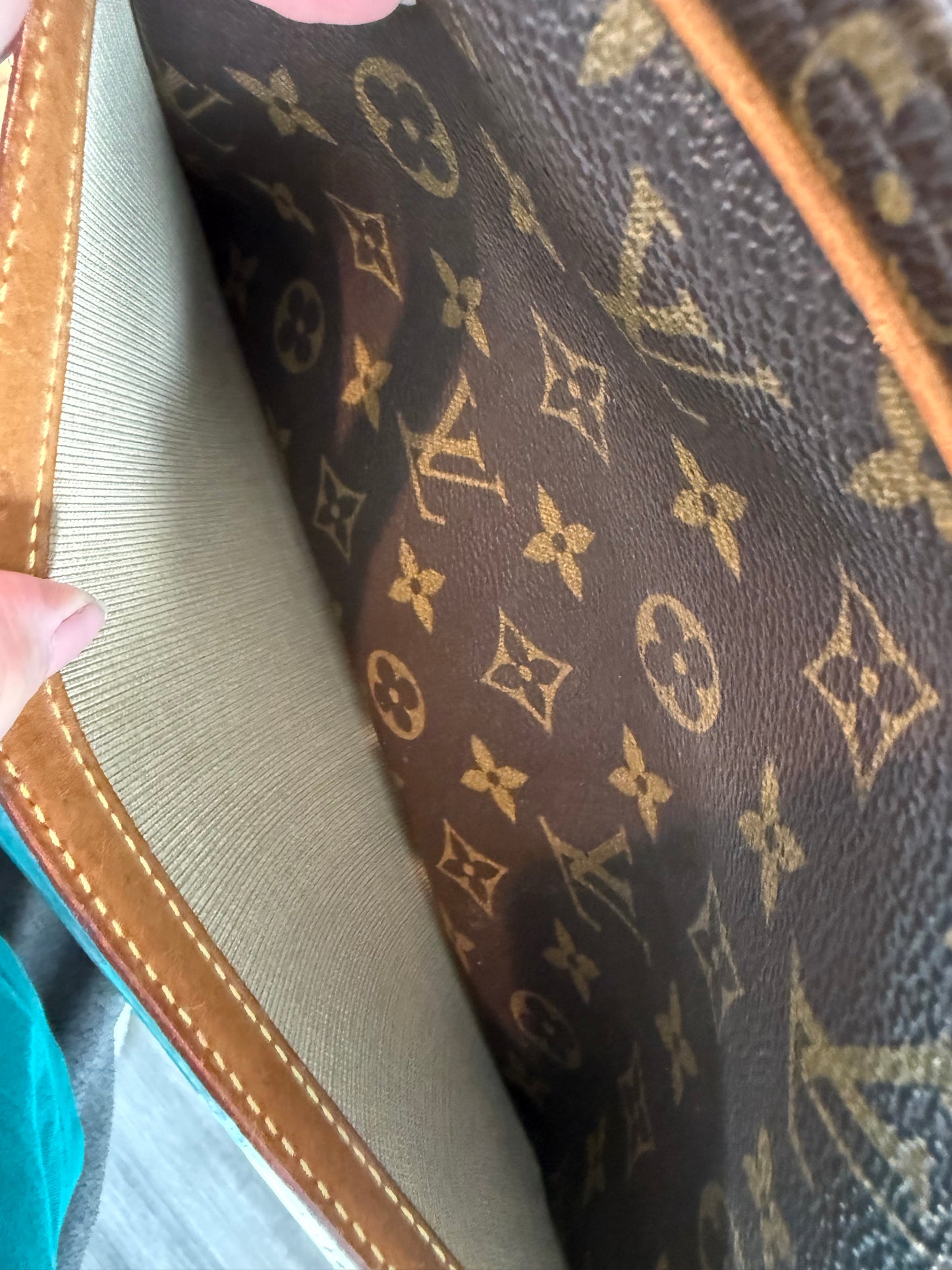 Pre-owned Authentic Louis Vuitton Reporter PM Monogram Shoulder / Crossbody Bag