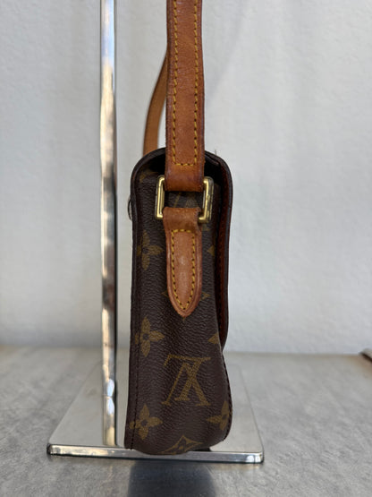 Pre-owned Authentic Louis Vuitton Saint Cloud PM Monogram Crossbody Bag