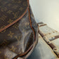 Pre-owned Authentic Louis Vuitton Monogram Saumur 35 Crossbody Bag