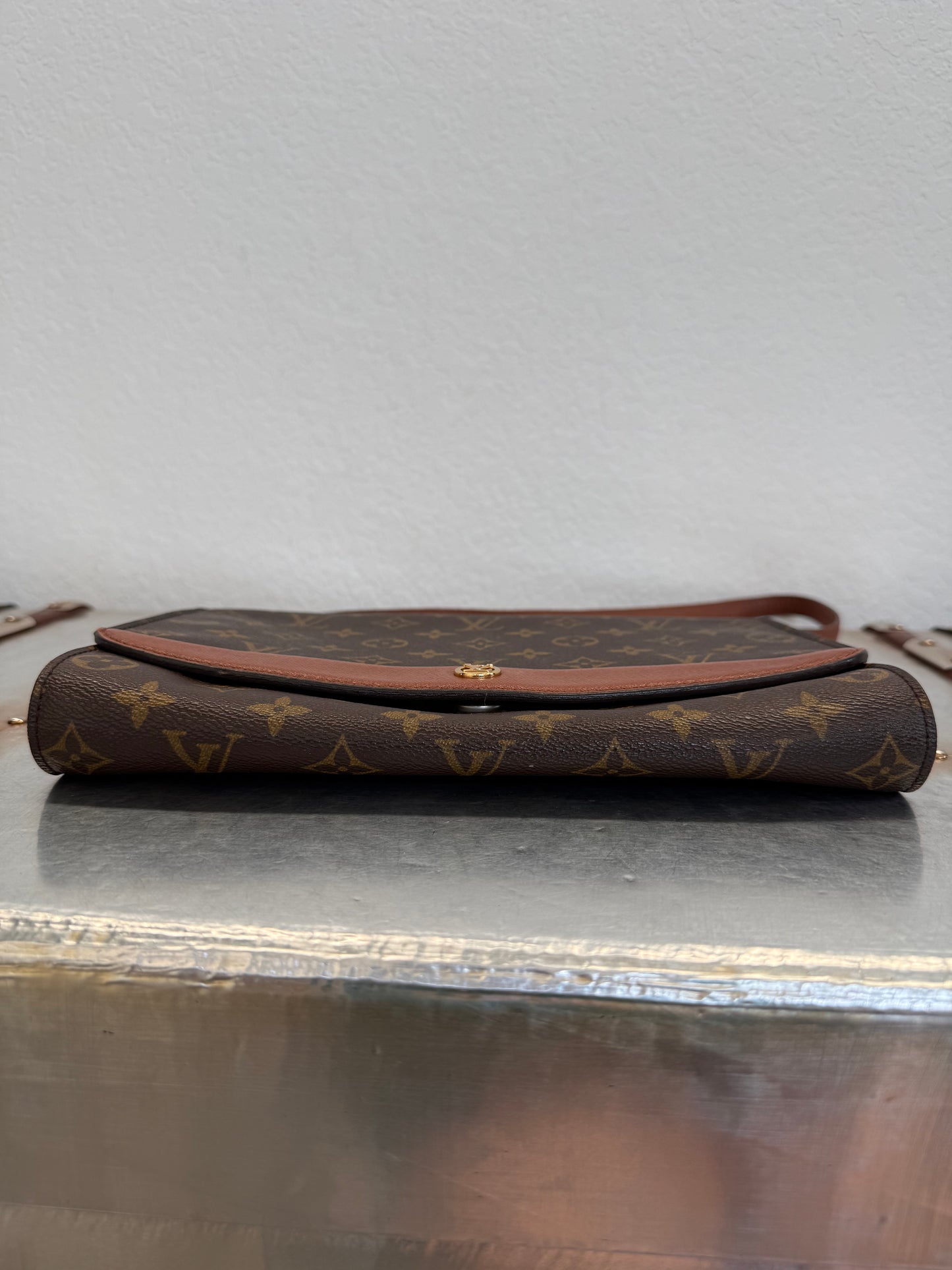 Pre-owned Authentic Louis Vuitton Bordeaux 27 2-Way Clutch / Shoulder Bag