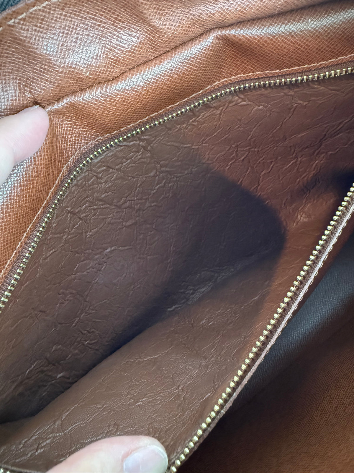 Pre-owned Louis Vuitton Trocadero 30 Monogram Shoulder / Crossbody Bag