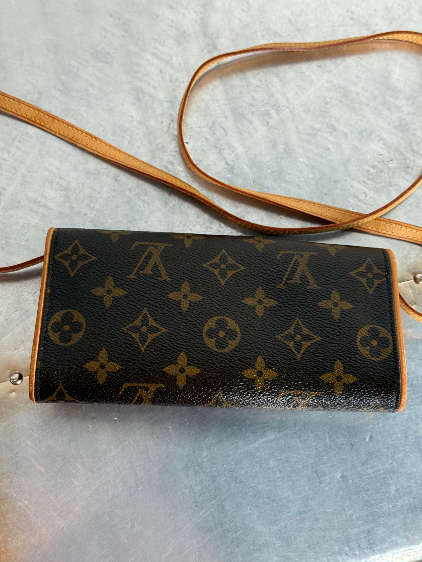 Pre-owned Authentic Louis Vuitton Pochette Twin MM Monogram Shoulder Bag
