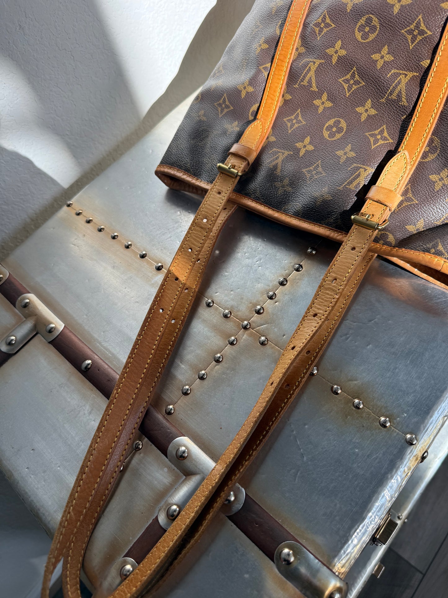 Pre-owned Authentic Louis Vuitton Bucket GM Monogram Shoulder Tote Bag