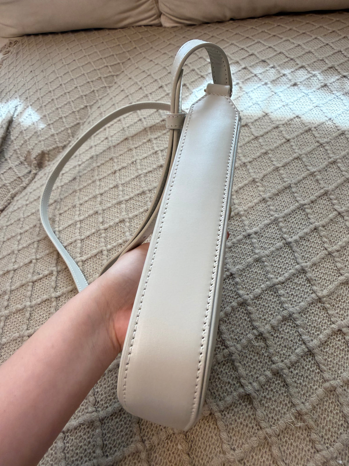 Saint Laurent Women's Mini Le 5 À 7 Vertical Leather Crossbody Bag