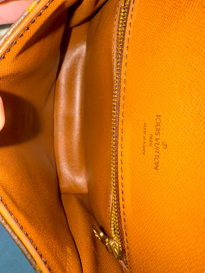 Pre-owned Authentic Louis Vuitton Saint Cloud MM Monogram Shoulder / Crossbody Bag
