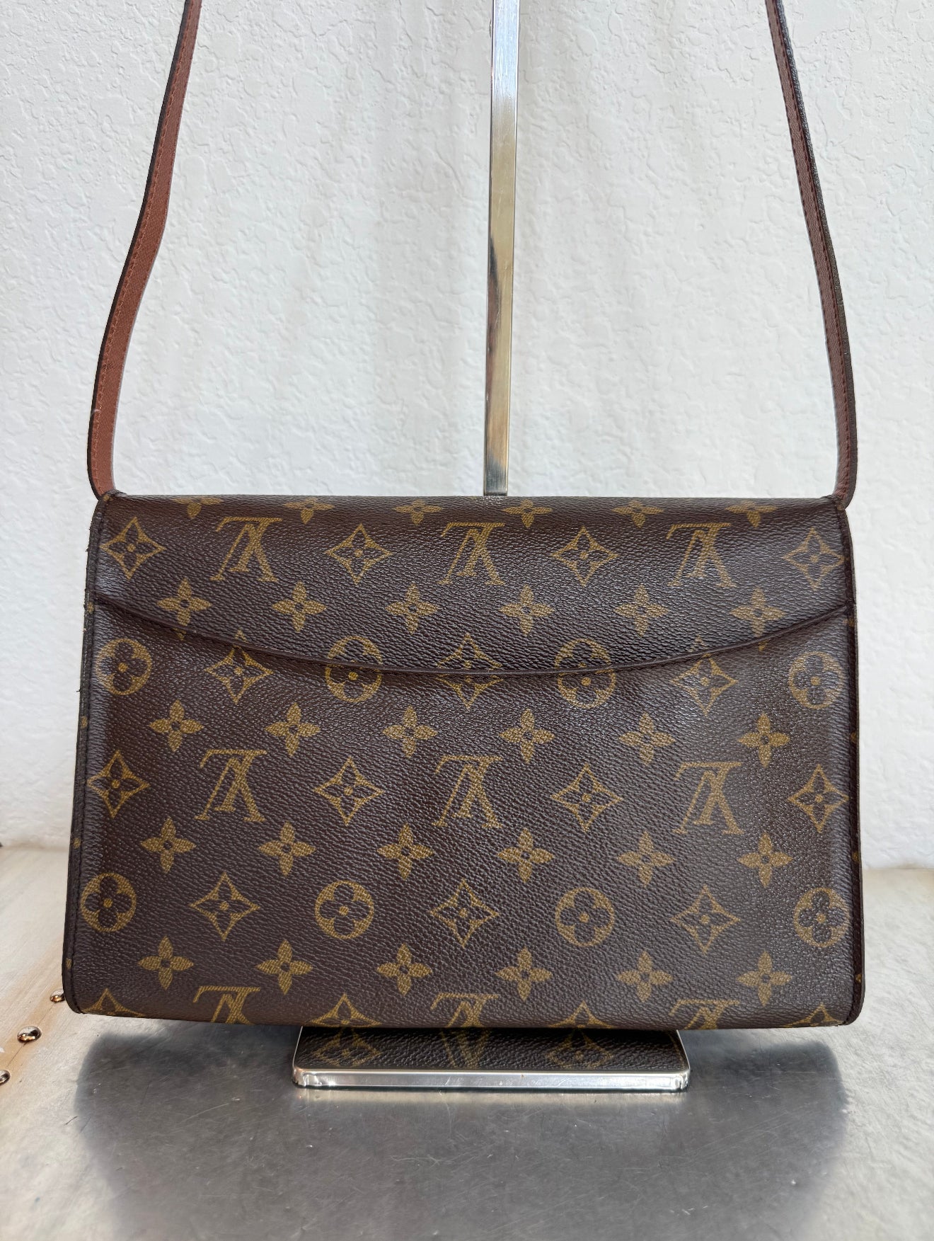 Pre-owned Authentic Louis Vuitton Bordeaux 27 2-Way Clutch / Shoulder Bag
